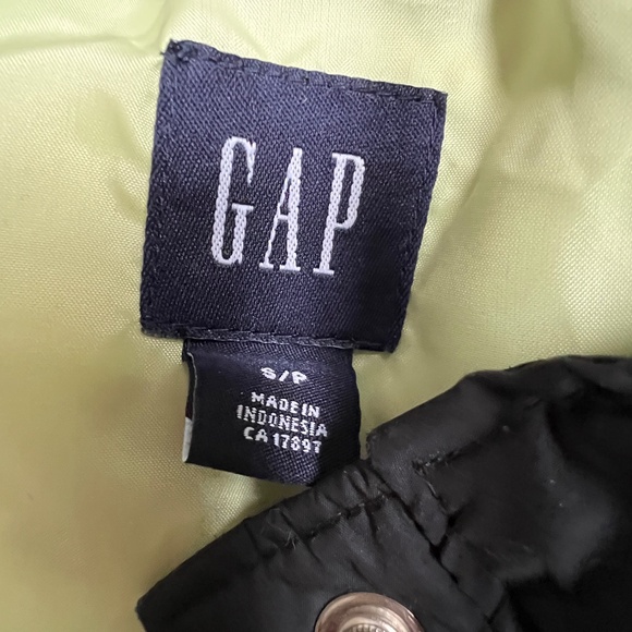 Vintage Gap Puffer Vest 75% Down Filled Black w. Green Lining Size S Quilted - Picture 6 of 8